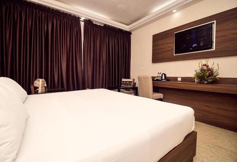 اتاق سوپریور, Sarakawa