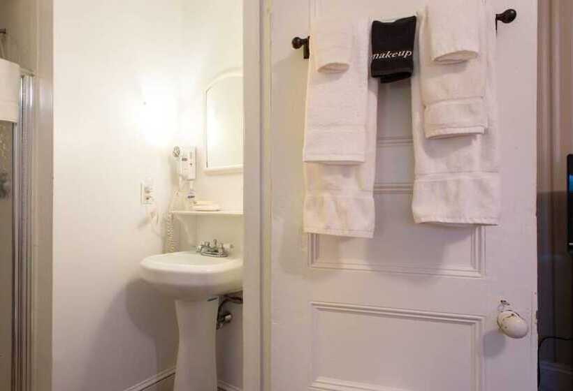 غرفة قياسية, The Coolidge Corner Guest House: A Brookline Bed And Breakfast