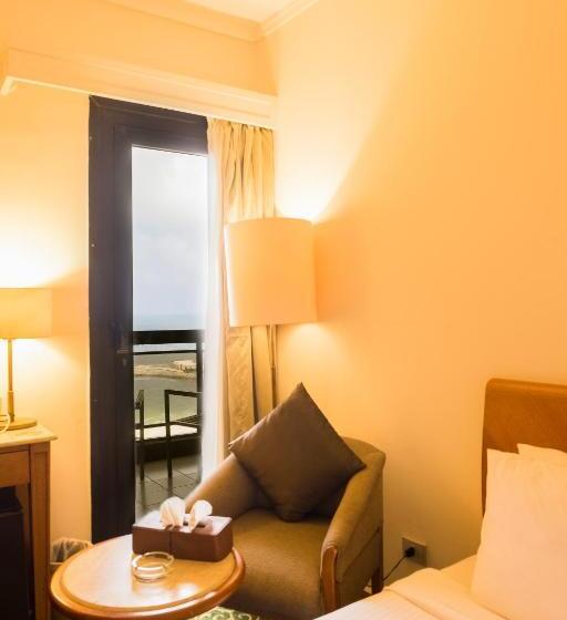 اتاق اساندارد با چشم‌انداز جانبی به دریا, Plaza Hotel Alexandria