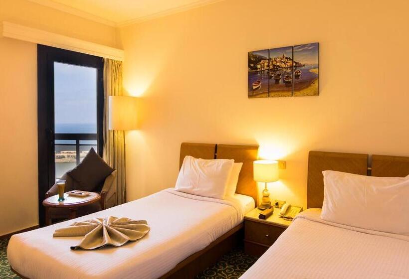اتاق اساندارد با چشم‌انداز جانبی به دریا, Plaza Hotel Alexandria