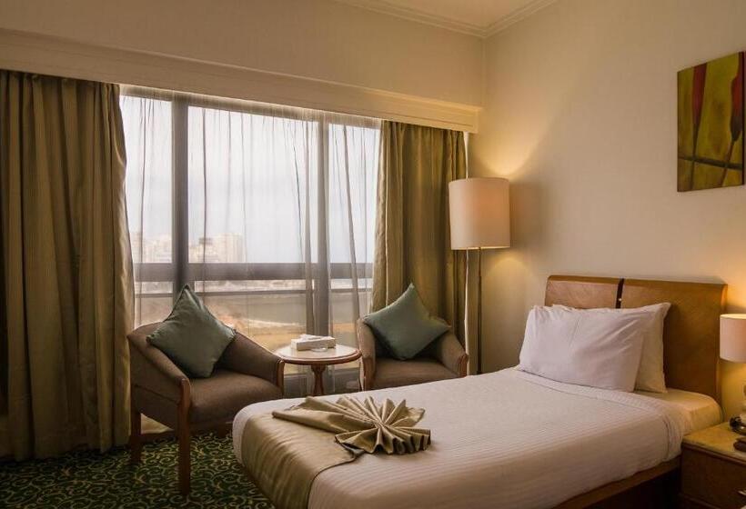 غرفة قياسية إطلالة جانبية علي البحر, Plaza Hotel Alexandria