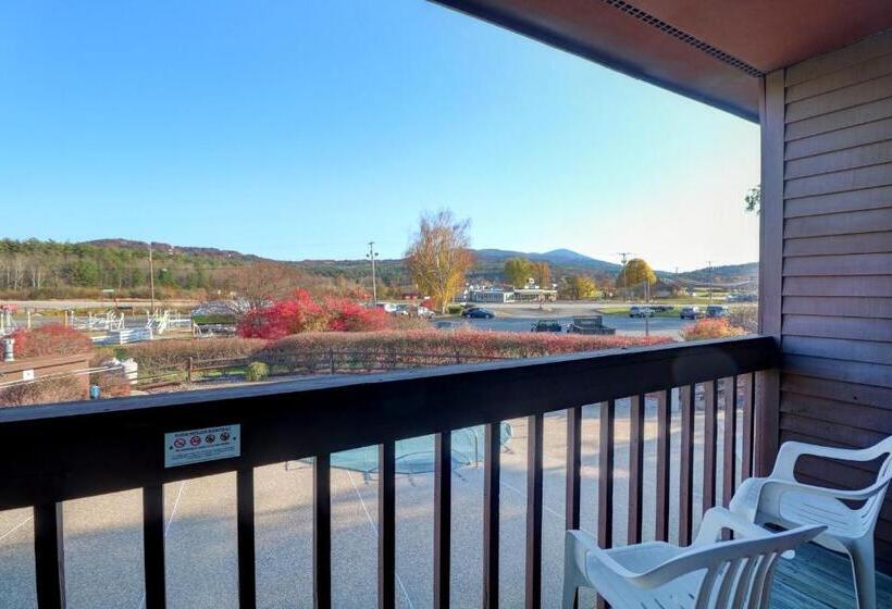 디럭스 룸, Fireside Inn & Suites Gilford