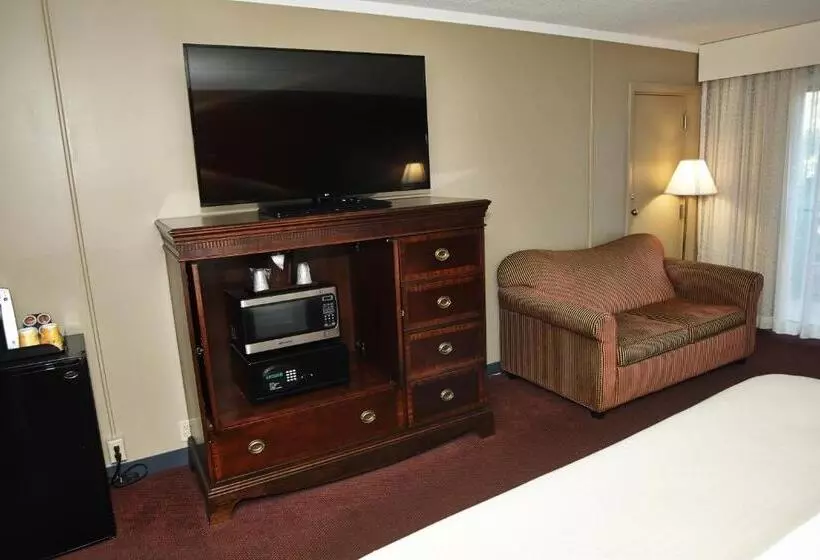 キングサイズベッドのスーペリアルーム, Fireside Inn & Suites Gilford