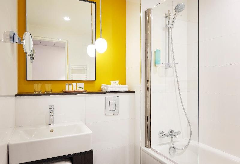 디럭스 스위트 킹 침대, Fireside Inn & Suites Gilford