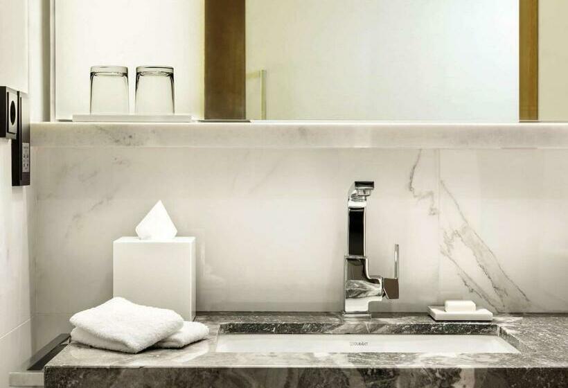 اتاق استاندارد با تخت بزرگ, Swissotel The Bosphorus Istanbul