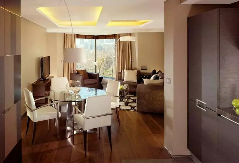 1 Bedroom Apartment, Swissotel The Bosphorus Istanbul
