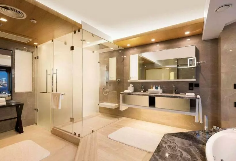 Junior Suite, Swissotel The Bosphorus Istanbul