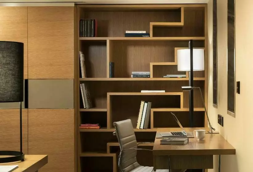 Junior Suite, Swissotel The Bosphorus Istanbul