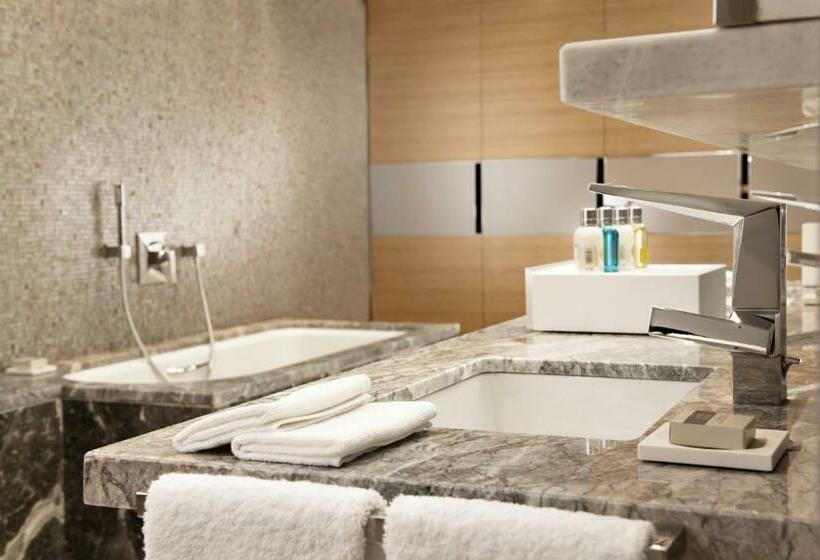 デラックススイート ビュー付き, Swissotel The Bosphorus Istanbul