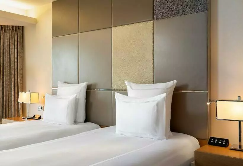 Standard Room, Swissotel The Bosphorus Istanbul