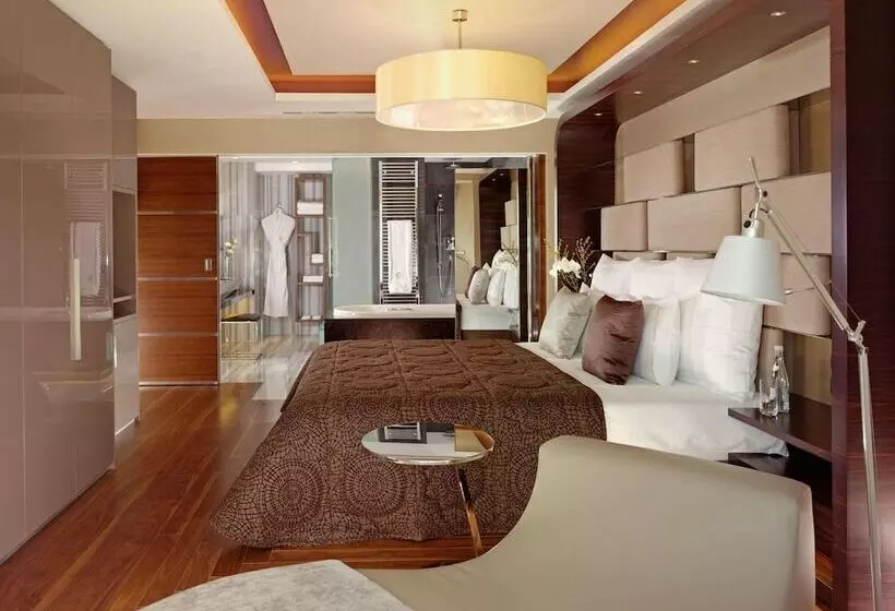 3 Bedroom Apartment, Swissotel The Bosphorus Istanbul