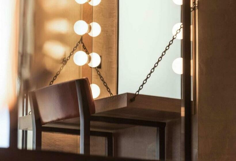 テラスつきの２ベッドルームアパートメント, Swissotel The Bosphorus Istanbul