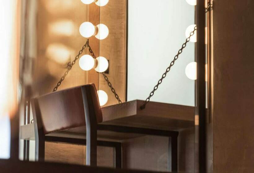 テラスつきの２ベッドルームアパートメント, Swissotel The Bosphorus Istanbul