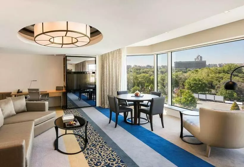 Deluxe Suite, Swissotel The Bosphorus Istanbul