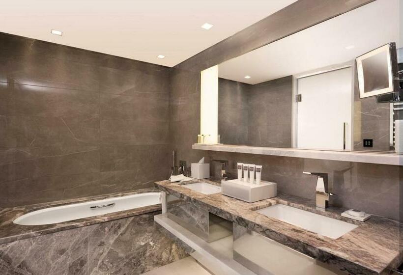 سوییت لوکس, Swissotel The Bosphorus Istanbul