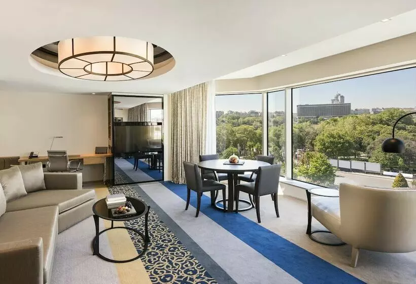 Deluxe Suite, Swissotel The Bosphorus Istanbul