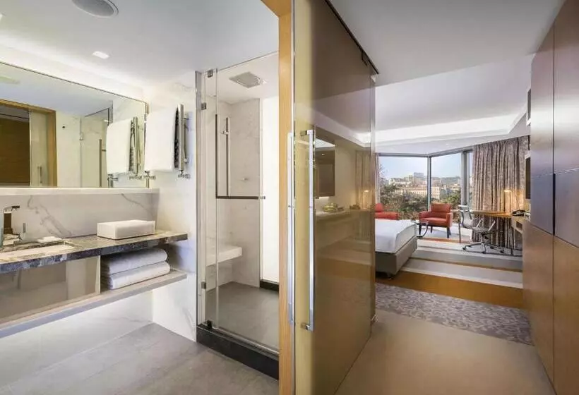 Standard Room King Size Bed, Swissotel The Bosphorus Istanbul