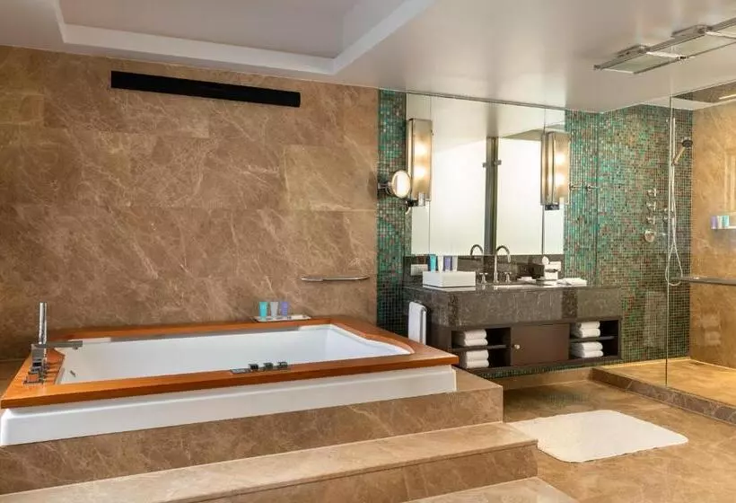 3-Bedroom Presidential Suite, Swissotel The Bosphorus Istanbul
