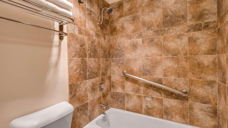 标准间, Best Western Angus Inn