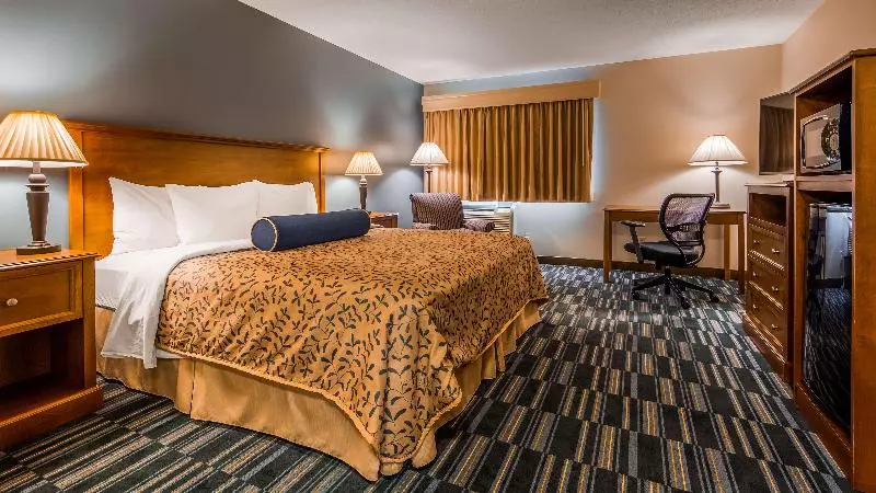 キングサイズベッドのスイートルーム, Best Western Inn