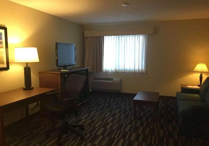 キングサイズベッドのスイートルーム, Best Western Inn