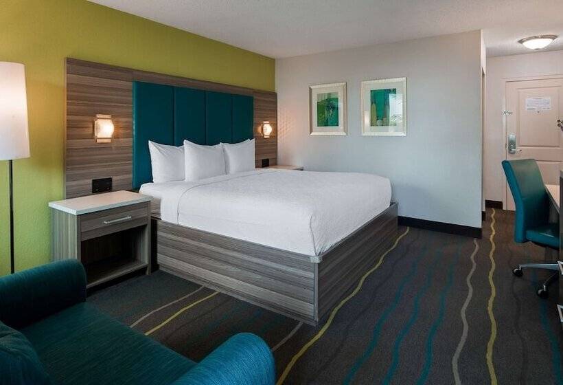 스탠다드 룸 더블 침대, Best Western Plus Oceanside Inn