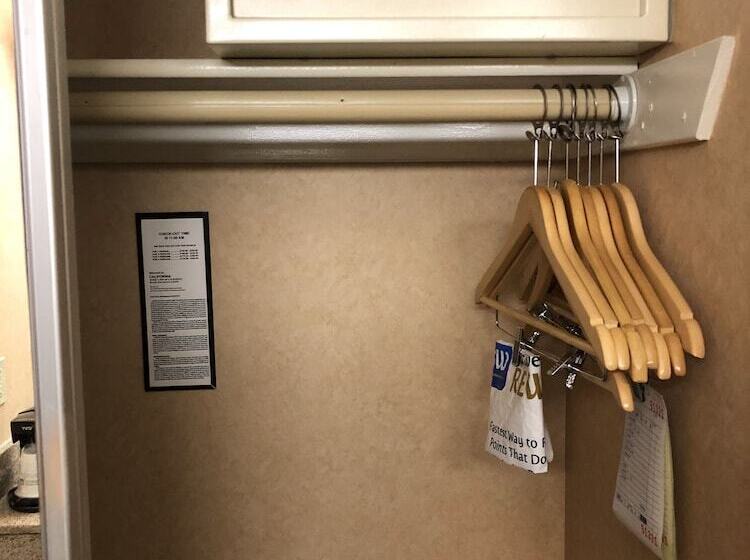 带2个双人床的标准工作室, Best Western Plus Placerville Inn