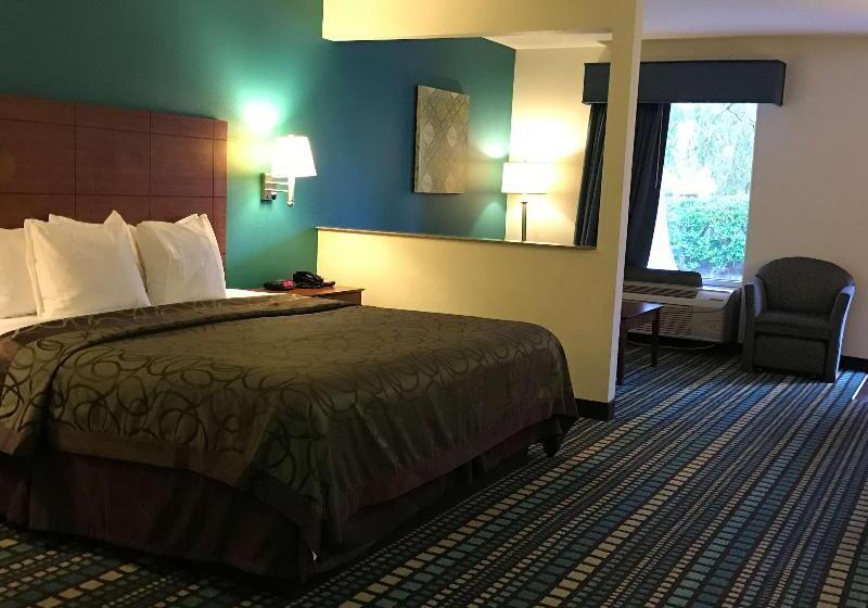 מיטת קינג בסוויטה, Best Western Tallahasseedowntown Inn And Suites