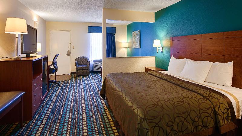 מיטת קינג בסוויטה, Best Western Tallahasseedowntown Inn And Suites