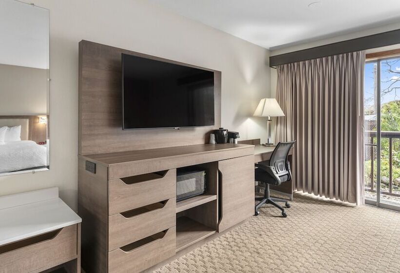 غرفه قياسيه سريرين مزدوجين, Cedar Street Hotel & Suites