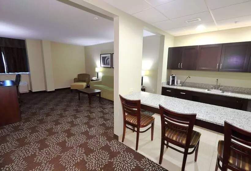 سوئیت برای معلولان, Holiday Inn Express Pittsburgh West   Greentree By Ihg