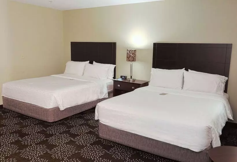 سوئیت برای معلولان, Holiday Inn Express Pittsburgh West   Greentree By Ihg