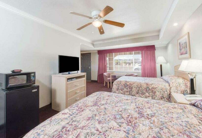 غرفة قياسية, Knights Inn Van Horn