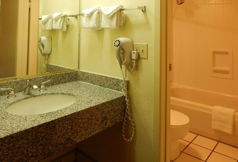 اتاق استاندارد با 2 تخت دوبل, Mardi Gras Hotel & Casino