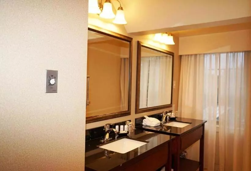 استودیوی لوکس, Wingate By Wyndham Bellingham Heritage Inn