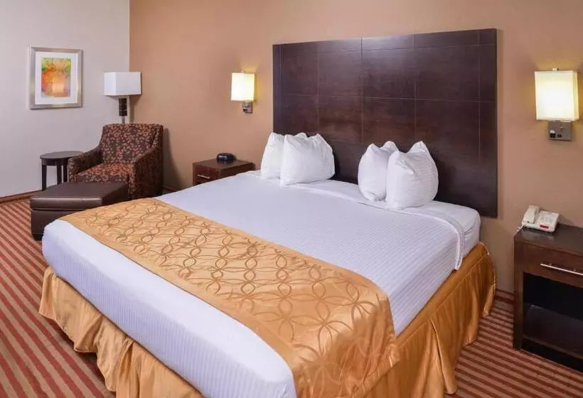 キングサイズベッドのスタンダードルーム, Americas Best Value Inn & Suites Bastrop