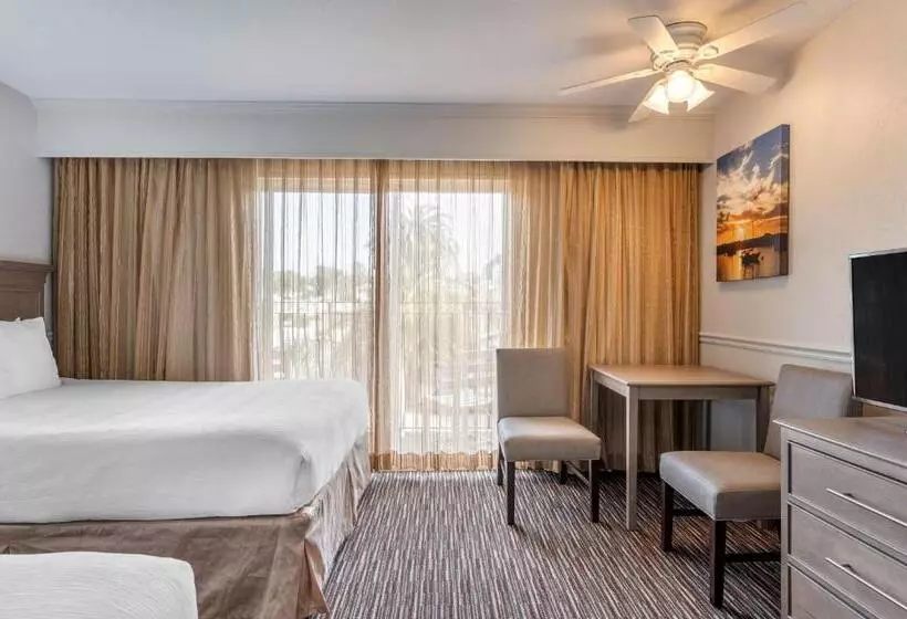اتاق استاندارد با چشم‌انداز دریا, Best Western San Marcos Inn