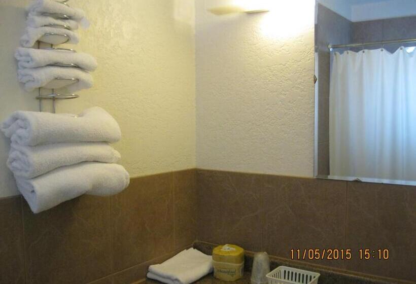 غرفة قياسية, Circle S Lodge