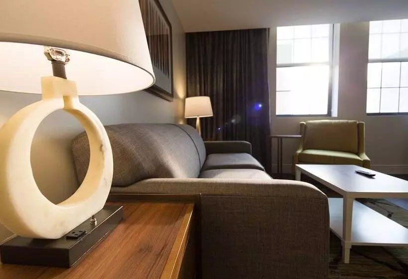 スイート, Indigo Baltimore Downtown By Ihg