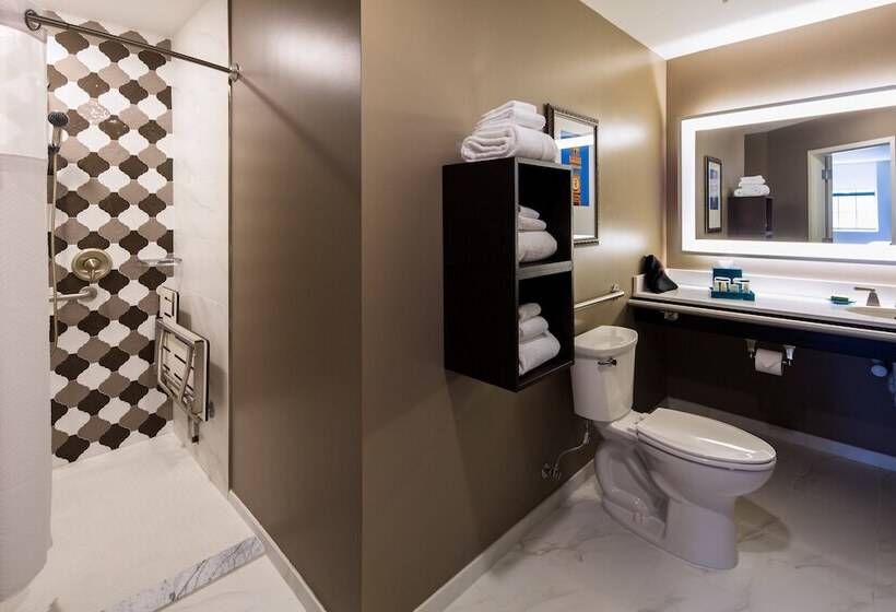 身障者適用スイートルーム, Indigo Baltimore Downtown, An Ihg