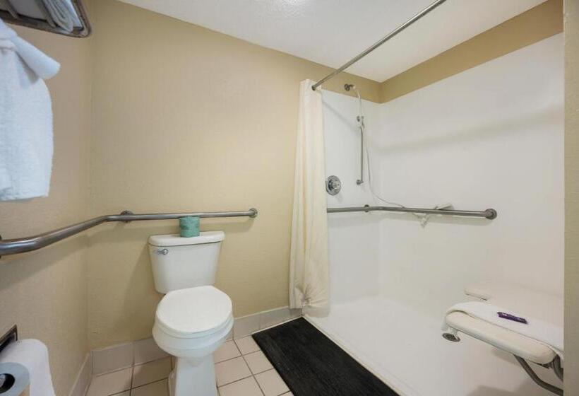 غرفة قياسية لذوى الاحتياجات الخاصة, Knights Inn College Station