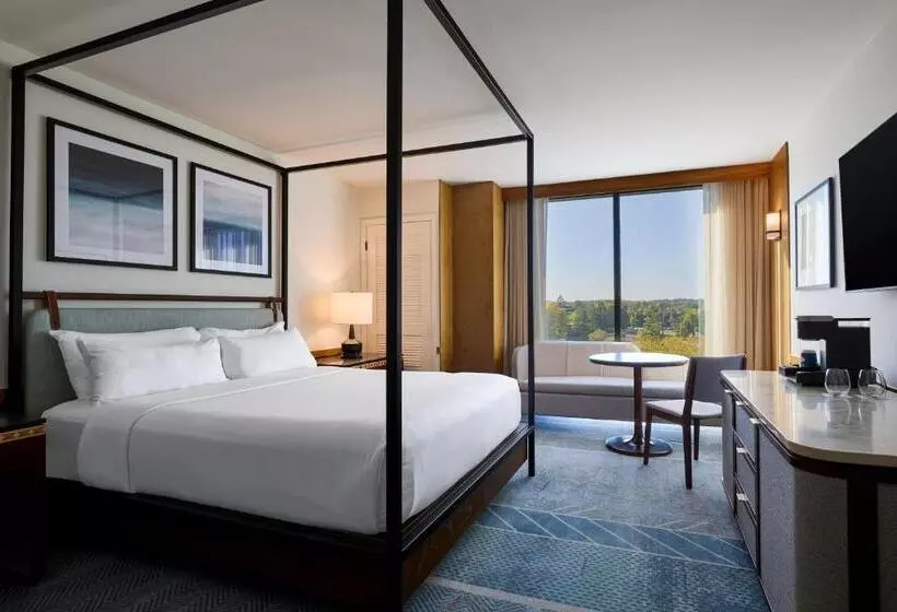 キングサイズベッドのスタンダードルーム, Merriweather Lakehouse Hotel, Autograph Collection
