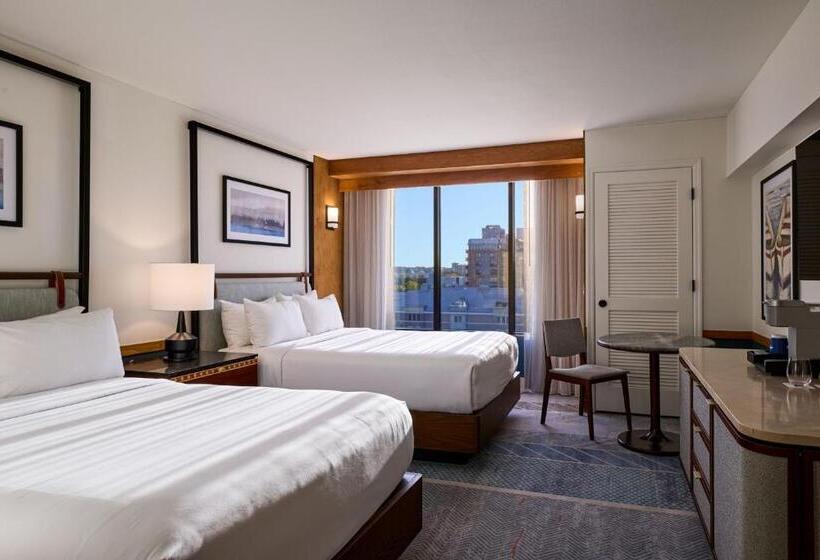 장애인을 위한 스탠다드 룸, Merriweather Lakehouse Hotel, Autograph Collection