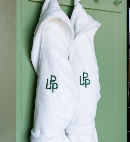 身障者適用キングサイズベッドルーム, Le Petit Pali At 8th Ave