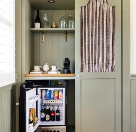 장애인을 위한 킹사이즈 침대 스탠다드 룸, Le Petit Pali At 8th Ave
