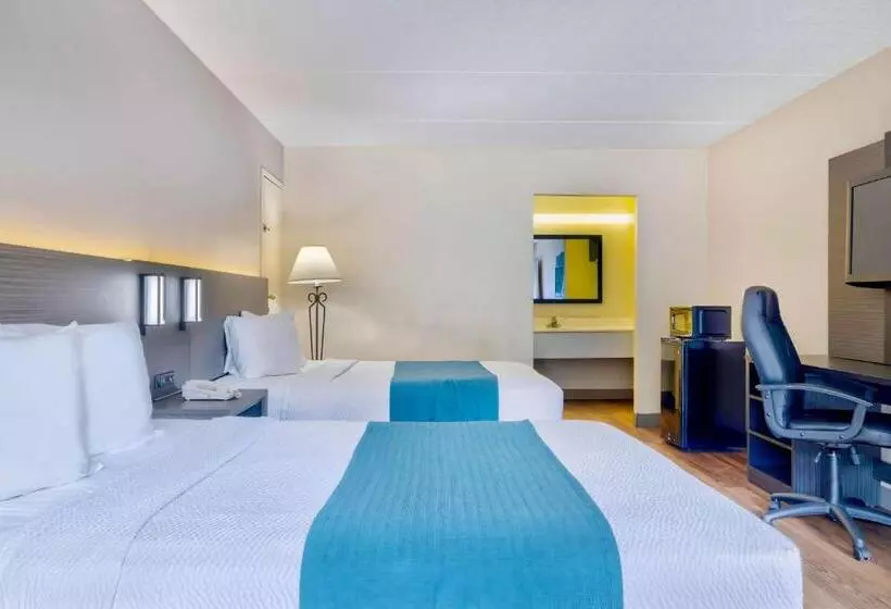 اتاق لوکس چهار تخته, Motel 6 Morgantown