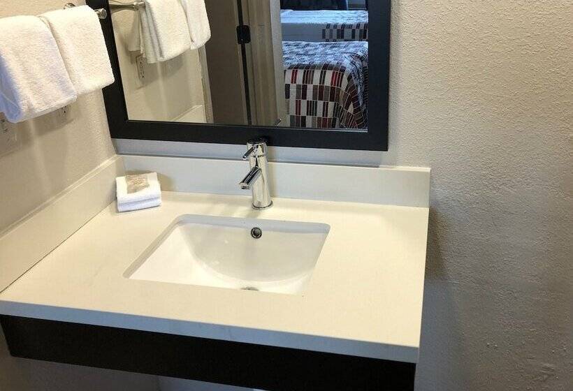 Номер Deluxe Адаптированный для Инвалидов, Red Roof Inn Greenville, Nc