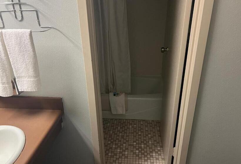 اتاق استاندارد, The Ridge Hotel Portage