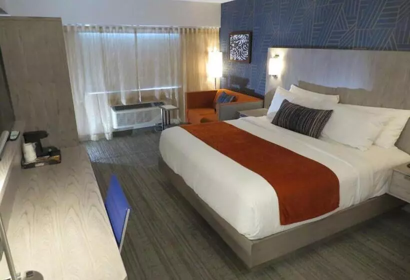 اتاق استاندارد با تخت بزرگ, Best Western Plus Landmark Inn