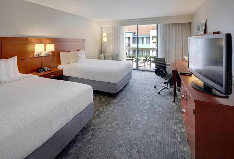 ２ダブルベッドのスタンダードルーム, Courtyard By Marriott Atlanta Windy Hill/ballpark